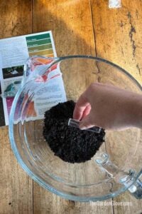 How to Use a Home Soil Test Kit • The Garden Glove